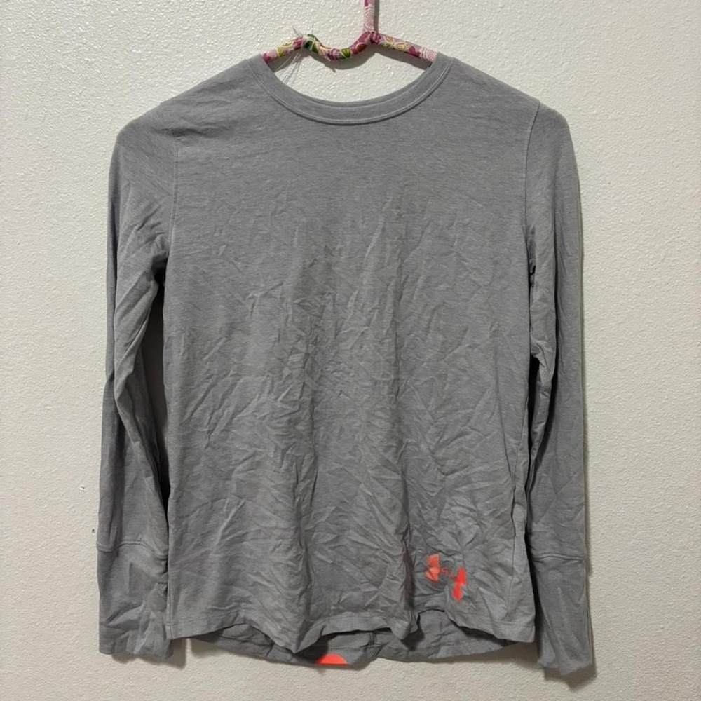 Under Armour Men's Long Sleeve Shirt in Gray with Red Logo